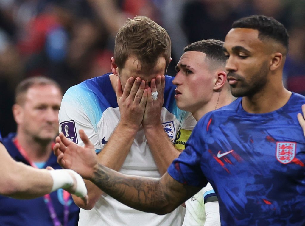 Mbappe cười hả hê khi Kane sút trượt penalty 7